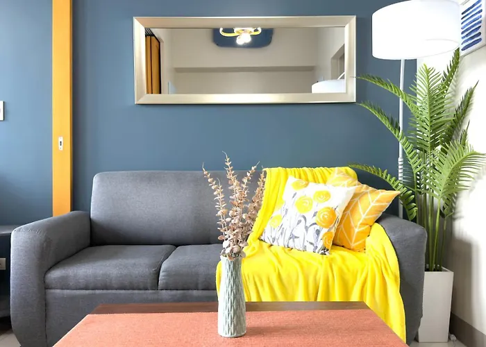 Apartamento Free Welcome Breakfast, Bgc 1br, 300mbps Fiber, Steps To Mitsukoshi & Uptown, 33c1 Manila