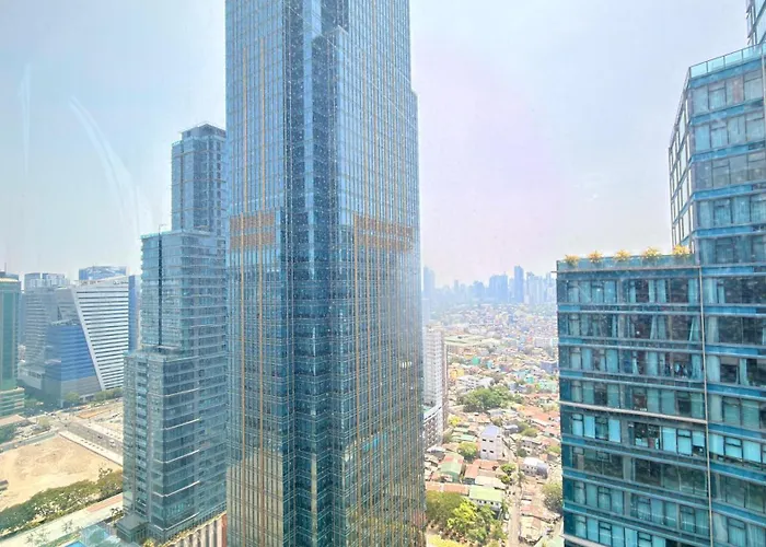 Free Welcome Breakfast, Bgc 1br, 300mbps Fiber, Steps To Mitsukoshi & Uptown, 33c1 *