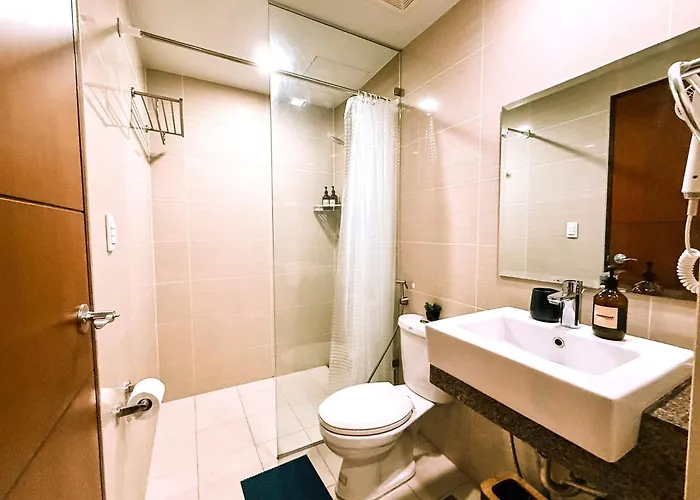 Apartamento Free Welcome Breakfast, Bgc 1br, 300mbps Fiber, Steps To Mitsukoshi & Uptown, 33c1 Manila