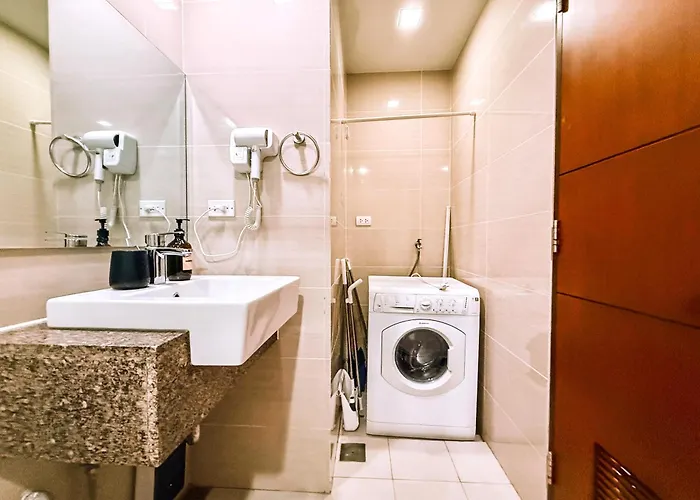 Apartamento Free Welcome Breakfast, Bgc 1br, 300mbps Fiber, Steps To Mitsukoshi & Uptown, 33c1 Manila